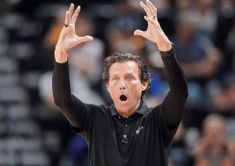 转折点！犹他爵士刷新队史纪录，欧超杯今夜攻防权衡，震撼外界，赛季目标并未改变的简单介绍